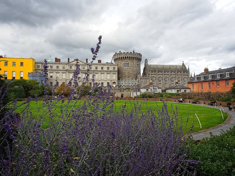 Dublin-Castle-Looking-over-lavendar-plants-and-the-castle-gardens-Credit-Patrick-Franzis_Flickr